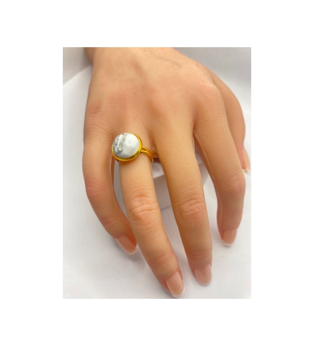 Bague ajustable en pierre effet marbre acier doré