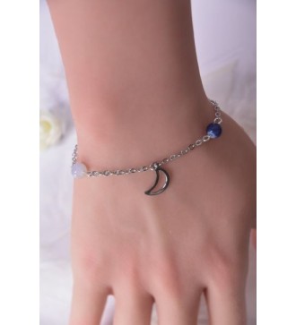 Bracelet argenté avec perles bleues et pendentif lune