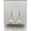 Perle de Sagesse – Boucles d’oreilles pendantes en argent 925 au design triangulaire 