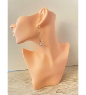 Boucles d'oreilles pendantes triangle avec effet diamant