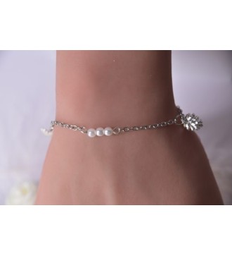 Bracelet argenté avec perles , feuilles et pomme de pin