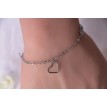 Bracelet argenté coeur Miroir avec trois pendentifs cœur – Élégance romantique et éclat raffiné Bracelet argenté coeur Miroir avec trois pendentifs cœur – Élégance romantique et éclat raffiné
