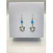 Dauphin Trio – Boucles d’oreilles avec pendentif trois dauphins et perle bleue élégante Dauphin Trio – Boucles d’oreilles avec pendentif trois dauphins et perle bleue élégante
