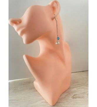 Boucles d'oreilles perle bleu et coquillage argenté élégantes