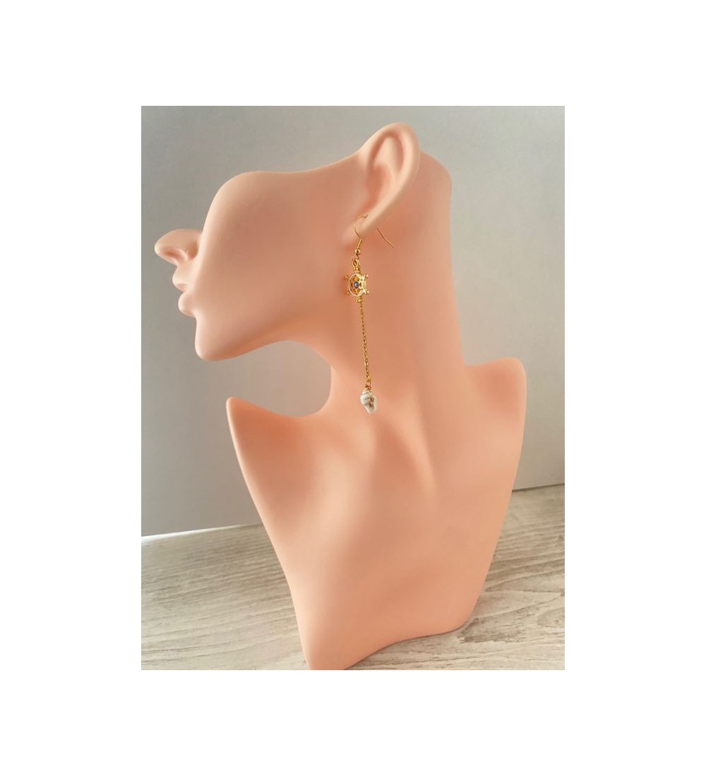 Boucles d'oreilles barre bateau et coquillage plaqué or 24K