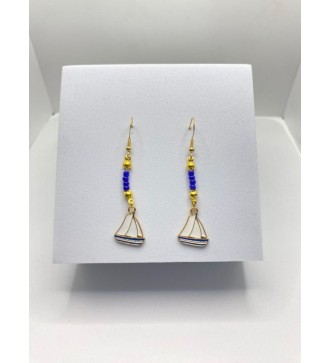 Boucles d'oreilles voilier perles bleues plaqué or 24K