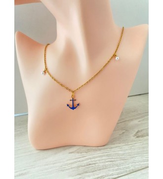 Collier or 24K avec pendentif ancre bleu et perles