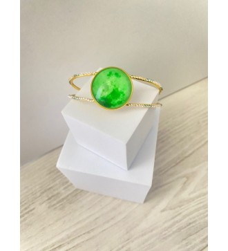 Bracelet Jonc ajustable or 24K avec pendentif en verre vert