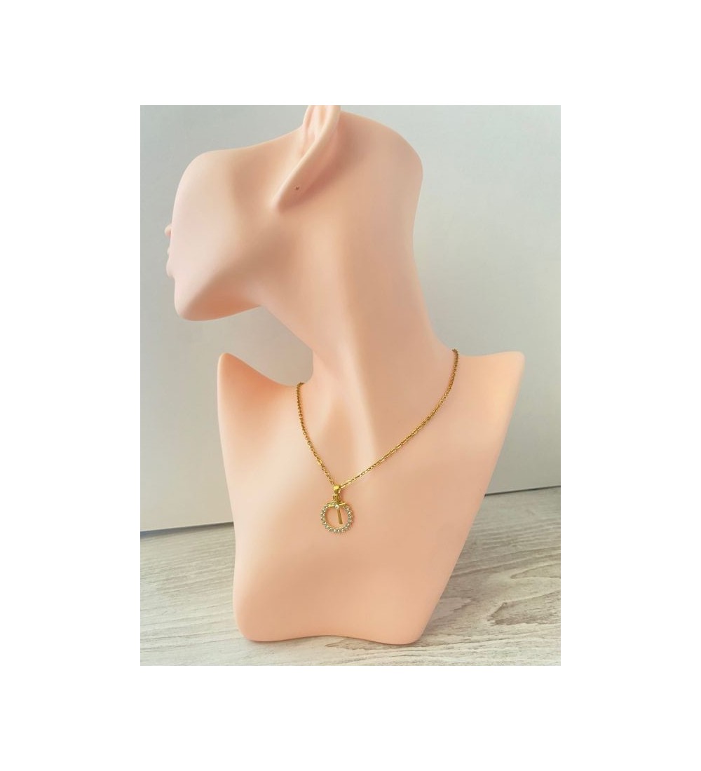 Collier en or 24 K avec pendentif rond et croix strass