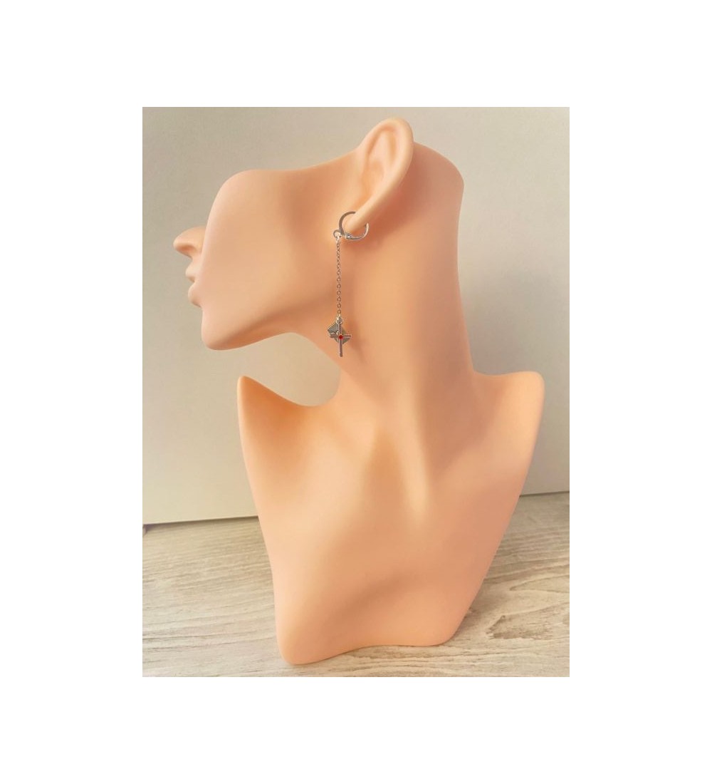 Boucles d'oreilles pendantes en argent 925 croix et strass rouge