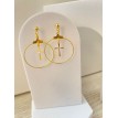 Protection – Boucles d’oreilles créoles plaqué or 24 K avec pendentif croix en strass scintillants Protection – Boucles d’oreilles créoles plaqué or 24 K avec pendentif croix en strass scintillants