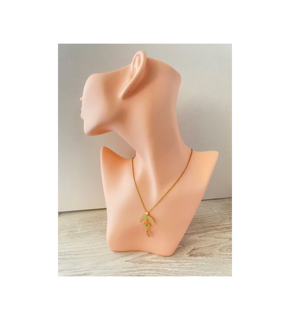 Collier en plaqué or 24K avec lune , soleil et main de Fatma