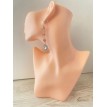Boucles d’oreilles Main en Rose en argent 925 avec pendentif rosace, pierre rose et main de Fatma Boucles d’oreilles Main en Rose en argent 925 avec pendentif rosace, pierre rose et main de Fatma