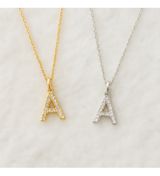 Collier initiale dorée ou argentée – Bijou personnalisé