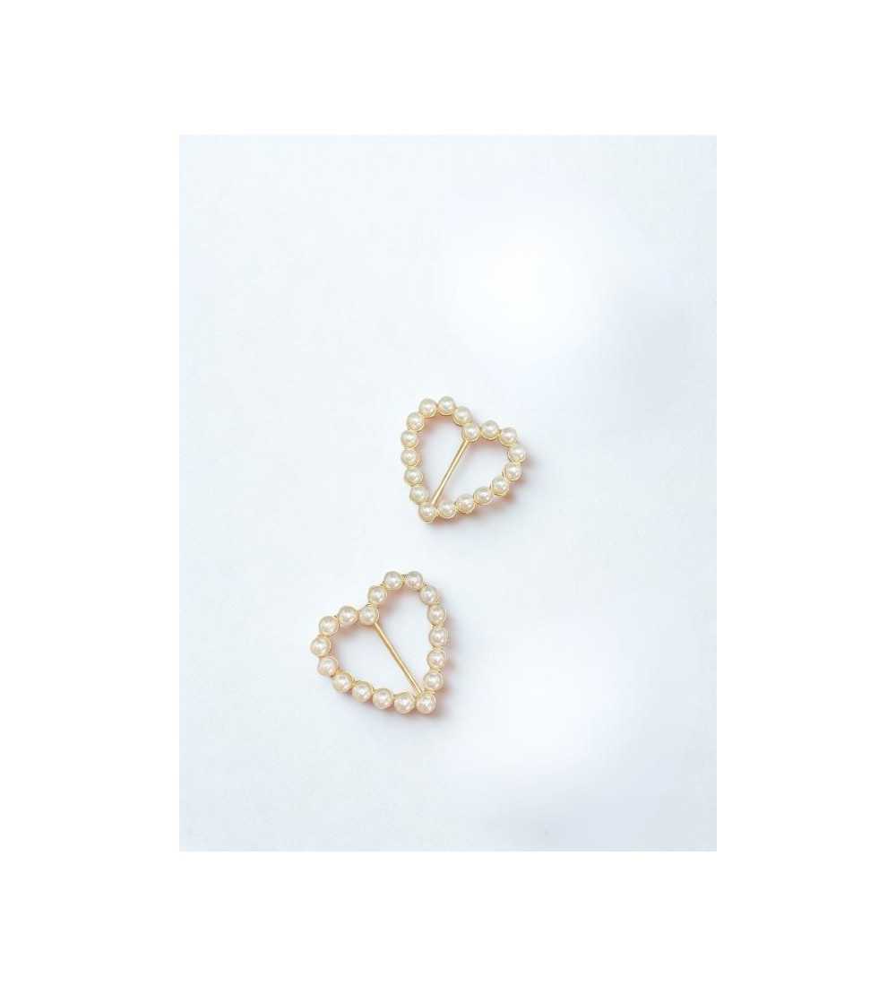 Broche coeurs Perlées – Bijou Élégant et Romantique Broche coeurs Perlées – Bijou Élégant et Romantique