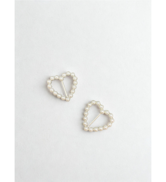 Broche coeurs Perlées – Élégance et Charme Intemporel