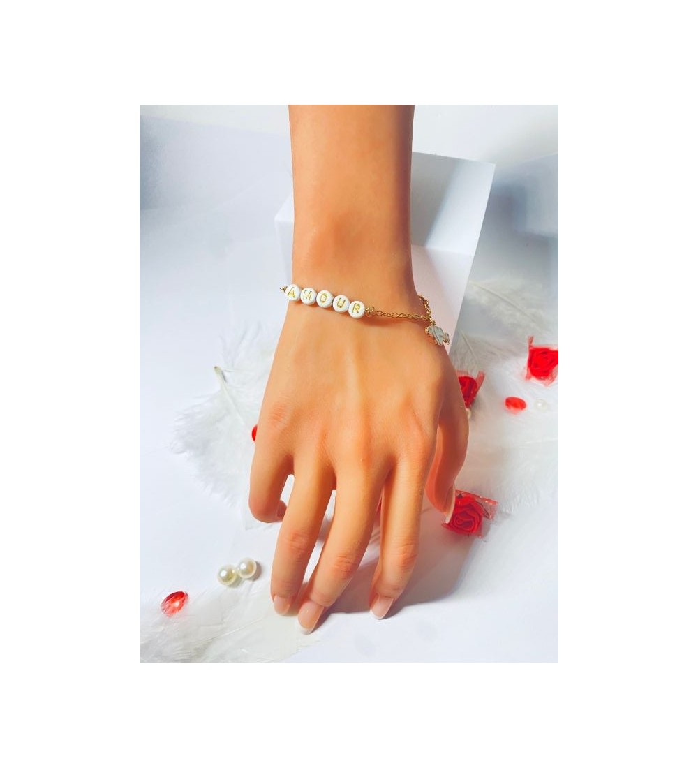 Bracelet doré avec cœurs et perles " Amour " élégant