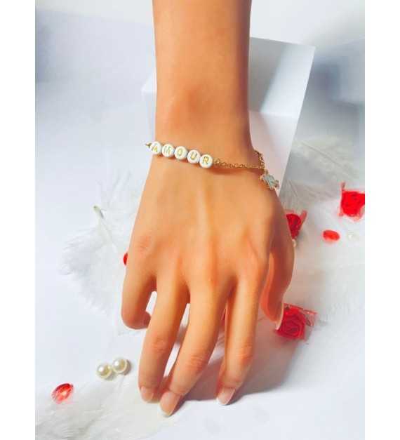 Bracelet doré avec cœurs et perles " Amour " élégant