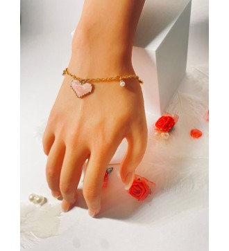 Bracelet doré avec cœur pixelisé et perles colorées