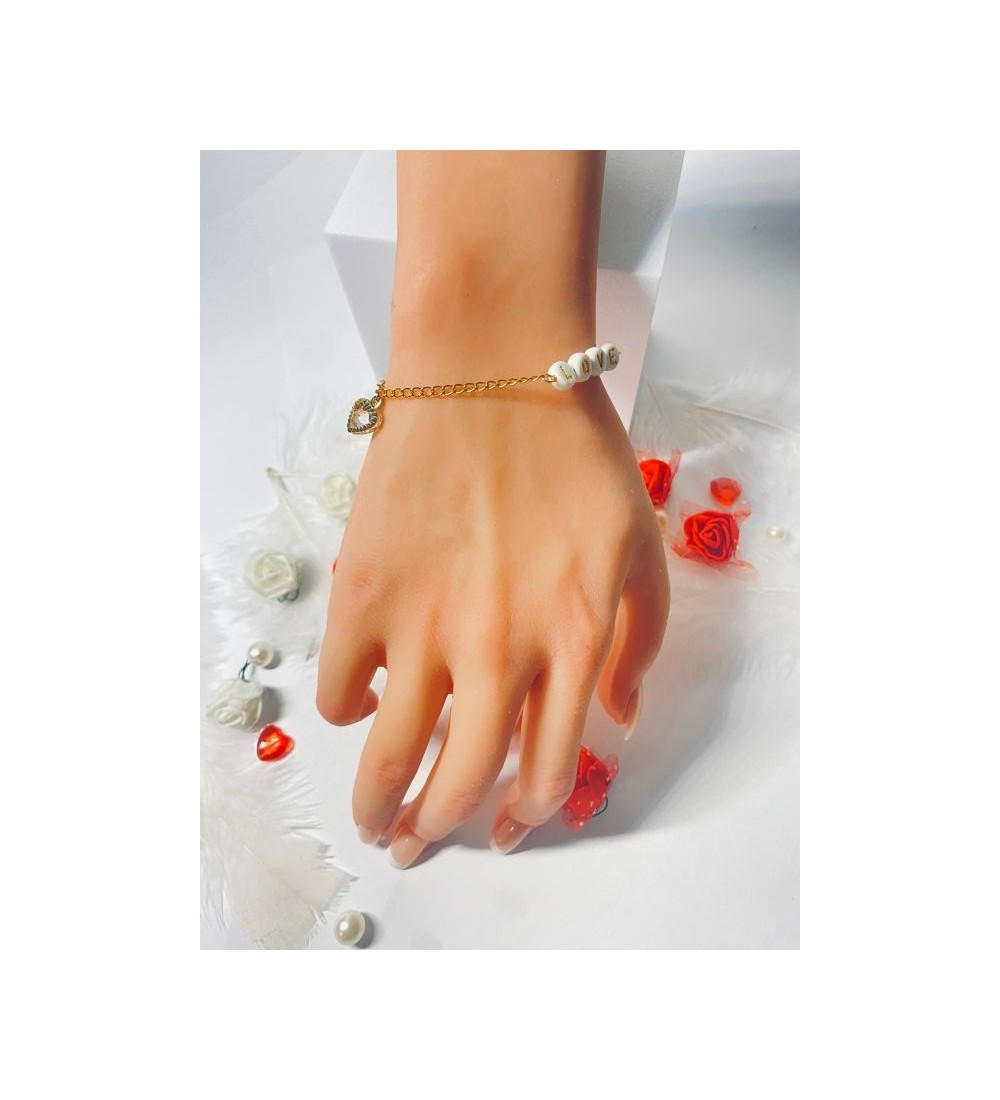 Bracelet doré avec cœurs et perles " LOVE" élégantes