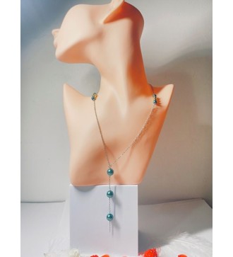 Collier argenté en acier inoxydable avec perles vert sapin