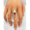 Bague ajustable argent avec pendentif Coeur Trio et pierre rouge Bague ajustable argent avec pendentif Coeur Trio et pierre rouge