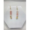 Amour Transparent – Boucles d’oreilles pendantes avec perles blanches tachetées de rouge Amour Transparent – Boucles d’oreilles pendantes avec perles blanches tachetées de rouge