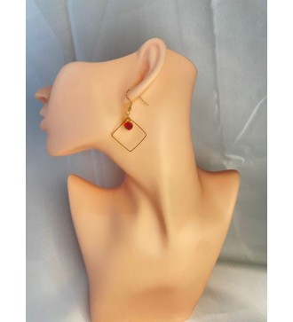 Boucles d'oreilles losange or , pendentif pierre rouge