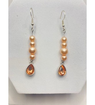 Boucles d'oreilles pendantes argent , perles couleur pêche