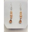 Bijoux Fruité – Boucles d’oreilles pendantes avec perles couleur pêche et pendentif pierre assortie Bijoux Fruité – Boucles d’oreilles pendantes avec perles couleur pêche et pendentif pierre assortie