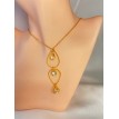 Or et Lumière – Collier en acier inoxydable plaqué or 24K avec pendentif trio de gouttes Or et Lumière – Collier en acier inoxydable plaqué or 24K avec pendentif trio de gouttes