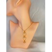 Or et Lumière – Collier en acier inoxydable plaqué or 24K avec pendentif trio de gouttes Or et Lumière – Collier en acier inoxydable plaqué or 24K avec pendentif trio de gouttes