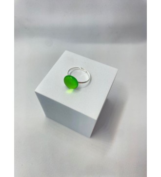 Bague ajustable en acier inoxydable argenté et verre vert