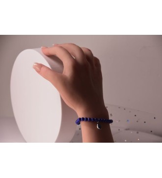 Bracelet en perles bleu électrique avec pendentif élégant