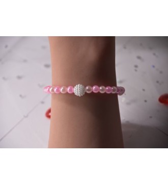 Bracelet en perles rose pâle avec pendentif strass élégant