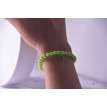 Bracelet Rêve de Forêt en perles vertes avec pendentif pierre et feuille dorée Bracelet Rêve de Forêt en perles vertes avec pendentif pierre et feuille dorée