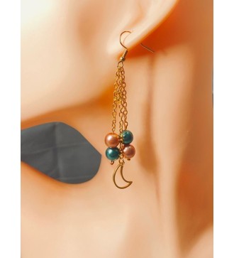 Boucle d'oreilles pendantes dorée , perles cuivre et vert sapin