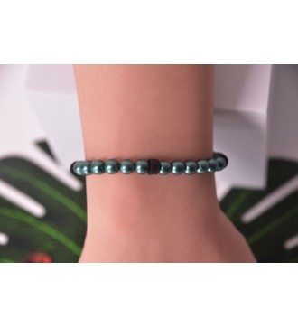 Bracelet en perles vert sapin et rondelles noires élégantes