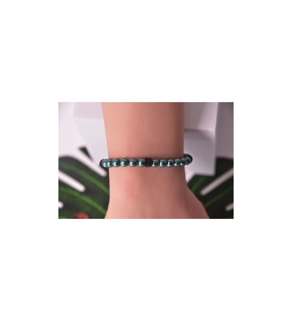 Bracelet en perles vert sapin et rondelles noires élégantes