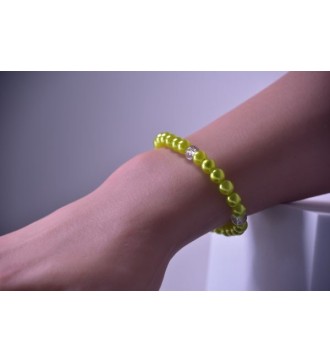 Bracelet en perles vert pâle et transparent tendance
