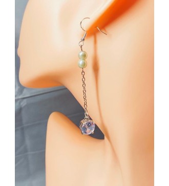 Boucles d'oreilles pendantes argent , perles blanches et pierre