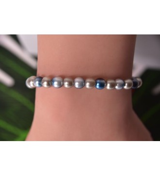 Bracelet en perles bleutées et blanches élégant et chic