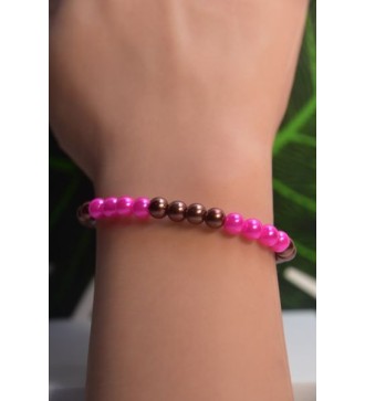 Bracelet en perles fuchsia et marron , élégant et confortable
