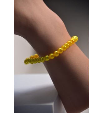 Bracelet en perles jaune soleil , élégant et confortable