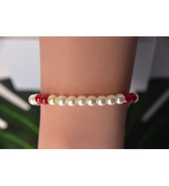 Bracelet en perles blanches et rouges élégant et confortable