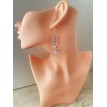 Perle Royale – Boucles d’oreilles créoles argentées avec perles platine et pendentif effet diamant Perle Royale – Boucles d’oreilles créoles argentées avec perles platine et pendentif effet diamant