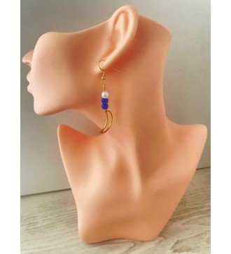 Boucles d'oreilles pendantes or avec perles et lune doré