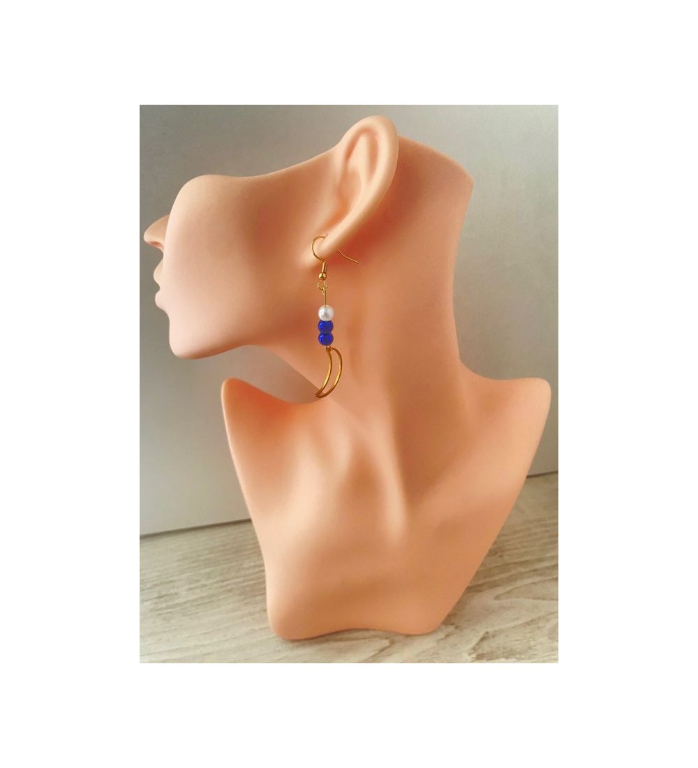 Boucles d'oreilles pendantes or avec perles et lune doré