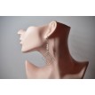 Horizon d'argent – Boucles d’oreilles carrées argentées avec perles blanches élégantes Horizon d'argent – Boucles d’oreilles carrées argentées avec perles blanches élégantes