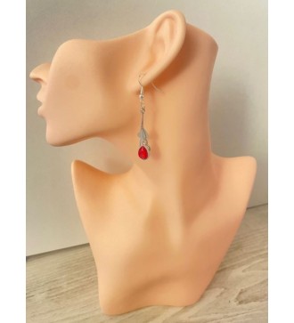 Boucles d'oreilles pendantes cœurs argent et pierre rouge